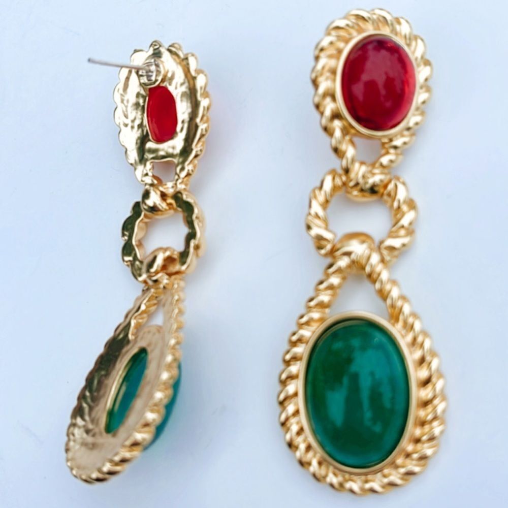 Retro style dangle earrings A32 - Picture 3 of 4